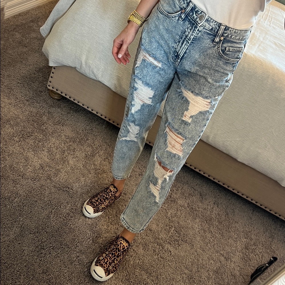 Wild Fable distressed ankle jeans sz4